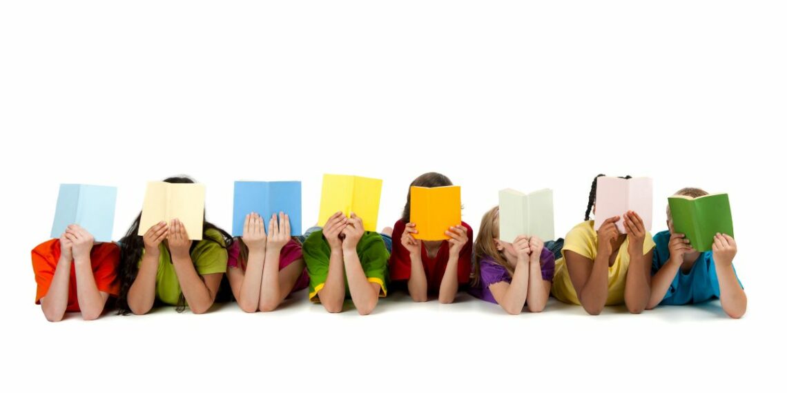 Les livres de poche : une lecture essentielle pour les enfants ?