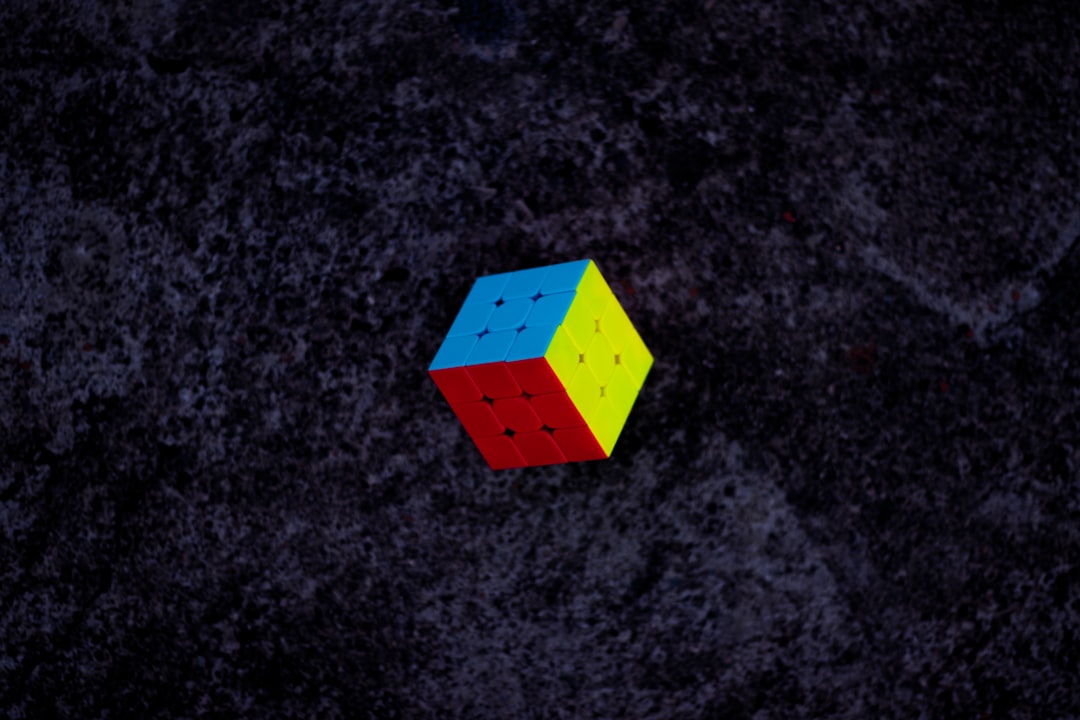 découvrez le fascinant univers du rubik's cube, ce jeu emblématique qui stimule l'esprit et développe la logique. apprenez des techniques de résolution, explorez les différentes variantes et rejoignez une communauté passionnée. dépassez vos limites et amusez-vous tout en améliorant vos capacités en résolution de problèmes !